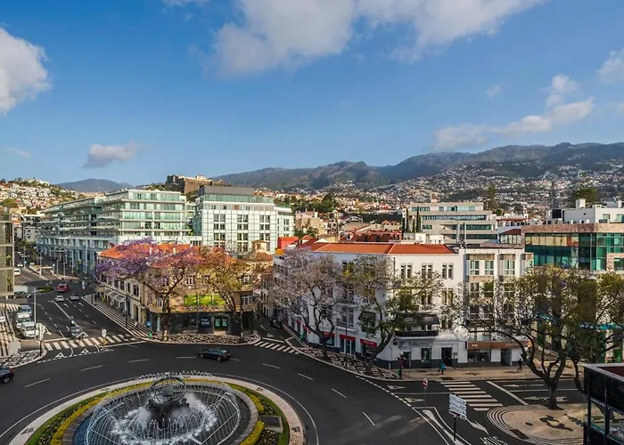 Daire The Boats By An Island Funchal